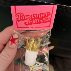 Passenger princess straw cap